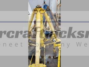737 JACKS